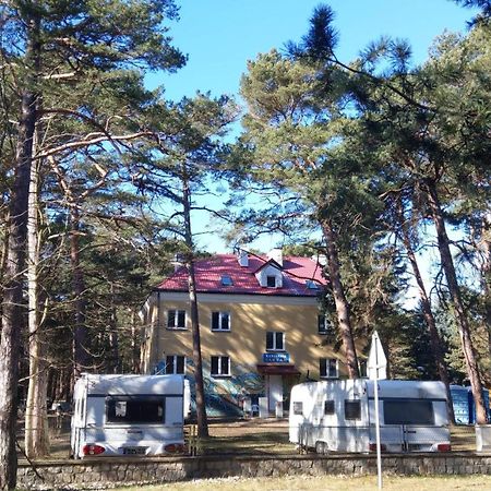 Village 2 Hel- ośrodek wśród sosen Zewnętrze zdjęcie