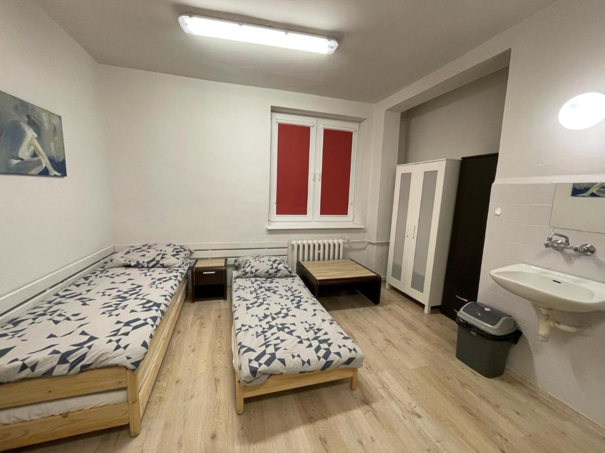 Village 2 Hel- ośrodek wśród sosen Zewnętrze zdjęcie